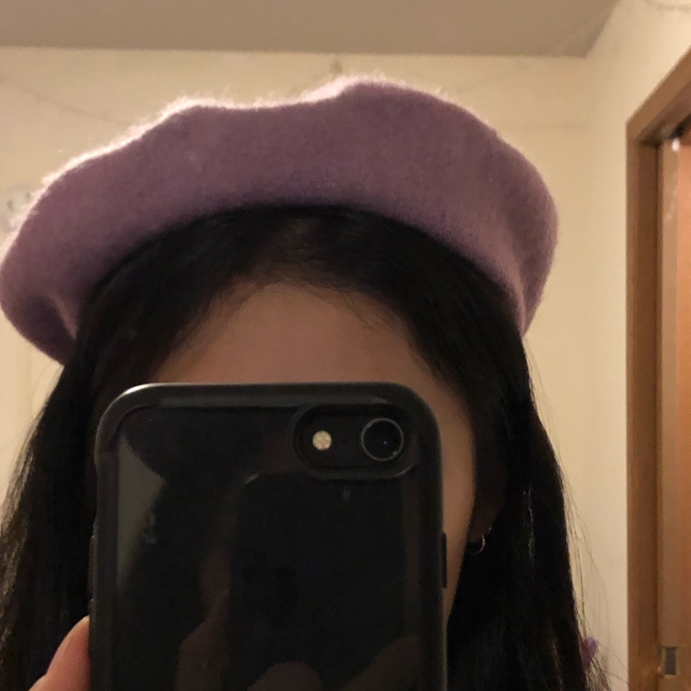 Light purple wool beret